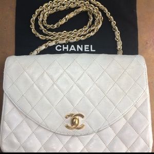 🌻🤾‍♀️Take it off my hands. 💯authentic lambskin